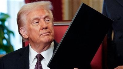 ترامب يكشف عن استراتيجيات طموحة في مجال الطاقة النووية ويزيد من التوترات التجارية مع الاتحاد الأوروبي ترامب يكشف عن استراتيجيات طموحة في مجال الطاقة النووية ويزيد من التوترات التجارية مع الاتحاد الأوروبي