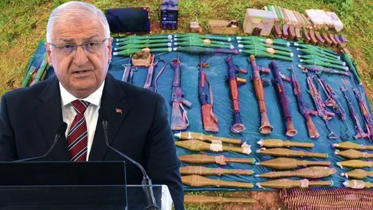 تركيا تعلن للمرة الأولى عن كيفية متابعة إنهاء منظمة (PKK) وتسليم الأسلحة تركيا تعلن للمرة الأولى عن كيفية متابعة إنهاء منظمة (PKK) وتسليم الأسلحة
