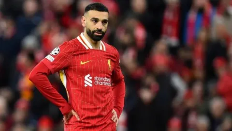 تزايد الضغوط على صلاح بسبب ‘الطفل’.. الجائزة الذهبية تتراجع بعيدًا تزايد الضغوط على صلاح بسبب ‘الطفل’.. الجائزة الذهبية تتراجع بعيدًا