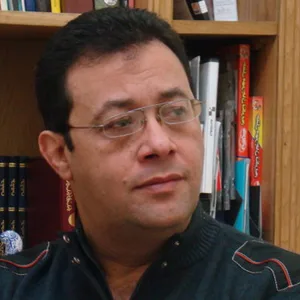 تستحق أن تُخبر