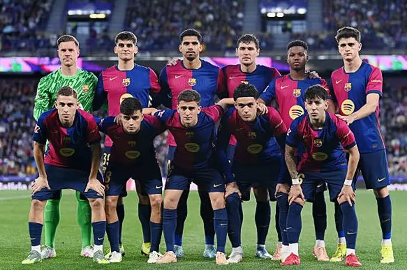 تشكيل برشلونة.. رافينيا ويامال يقودان الهجوم وليفاندوفسكي بديلًا أمام إنتر تشكيل برشلونة.. رافينيا ويامال يقودان الهجوم وليفاندوفسكي بديلًا أمام إنتر
