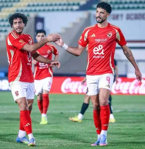 النحاس يناقش مع فريقه خطة الأهلي لمواجهة فاركو في آخر جولات الدوري النحاس يناقش مع فريقه خطة الأهلي لمواجهة فاركو في آخر جولات الدوري