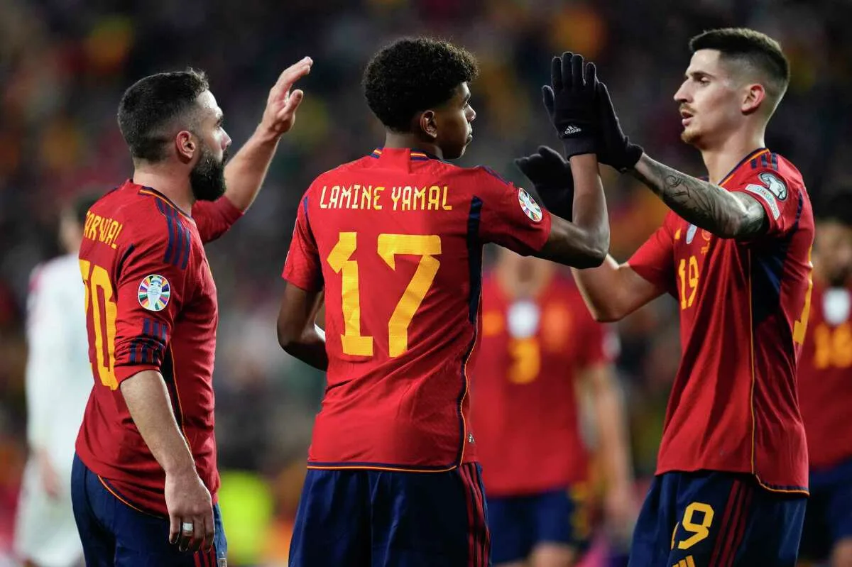 تشكيلة منتخب إسبانيا لمواجهة فرنسا في دوري الأمم