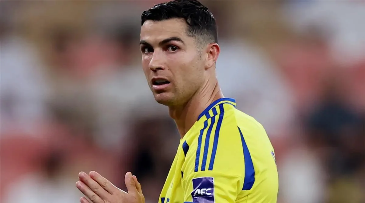 تصرفات رونالدو تثير الشكوك حول مستقبله مع النصر.. وتطلعات لمشاركته في كأس العالم للأندية تصرفات رونالدو تثير الشكوك حول مستقبله مع النصر.. وتطلعات لمشاركته في كأس العالم للأندية
