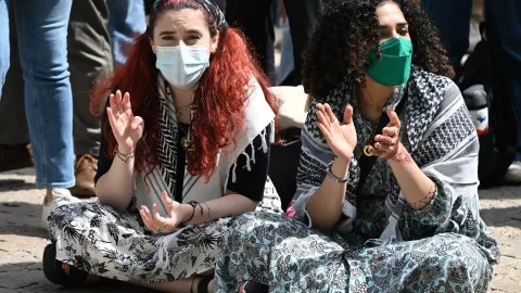 تضامنًا مع غزة: طلاب جامعة “ستانفورد” الأمريكية يستمرون في إضرابهم عن الطعام تضامنًا مع غزة: طلاب جامعة “ستانفورد” الأمريكية يستمرون في إضرابهم عن الطعام