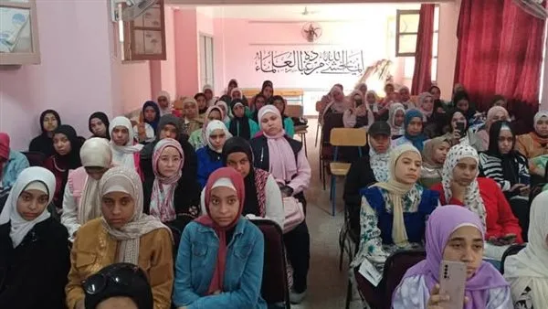 تعليمية نجع حمادي تختتم المراجعات النهائية لطلاب الشهادة الإعدادية تعليمية نجع حمادي تختتم المراجعات النهائية لطلاب الشهادة الإعدادية
