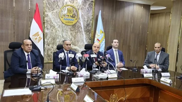 تفاصيل لقاء رئيس جهاز حماية المستهلك ومحافظ كفر الشيخ مع الغرفة التجارية بالمحافظة تفاصيل لقاء رئيس جهاز حماية المستهلك ومحافظ كفر الشيخ مع الغرفة التجارية بالمحافظة