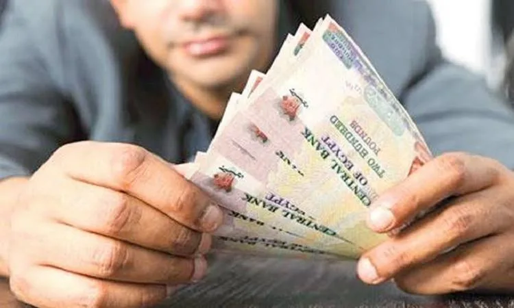تقديم المساعدة لأحد الأبناء في ظل ظروف صعبة… هل يُعتبر ذلك تمييزًا بينهم؟
