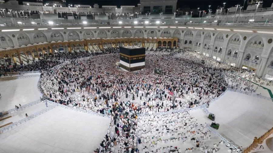 تقنيات متطورة لمراقبة الحشود في المسجد الحرام خلال موسم الحج تقنيات متطورة لمراقبة الحشود في المسجد الحرام خلال موسم الحج