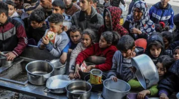 تكية وحيدة بتل الزعتر.. ملاذ آلاف الهاربين من المجاعة في غزة