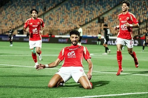 تمريرة حسين الشحات تضمن لإمام عاشور لقب هداف البطولة.
