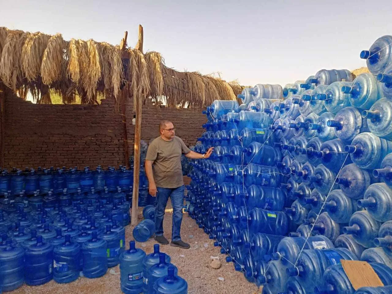 إغلاق محطتين غير مرخصتين لتعبئة مياه الشرب وتوصية بإغلاق 11 منشأة في شرم الشيخ