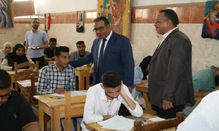 تنظيم امتحانات الدورة الثانية في جامعة جنوب الوادي تنظيم امتحانات الدورة الثانية في جامعة جنوب الوادي
