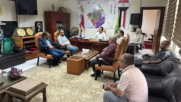 تنفيذا لتكليفات وزير الإسكان.. رئيس جهاز العاشر من رمضان يعقد اجتماعًا موسعًا لمتابعة المشروعات تنفيذا لتكليفات وزير الإسكان.. رئيس جهاز العاشر من رمضان يعقد اجتماعًا موسعًا لمتابعة المشروعات