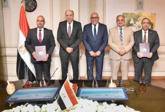 توقيع بروتوكول تعاون بين الأكاديمية المصرية لعلوم الطيران المدني ومصنع الإلكترونيات توقيع بروتوكول تعاون بين الأكاديمية المصرية لعلوم الطيران المدني ومصنع الإلكترونيات