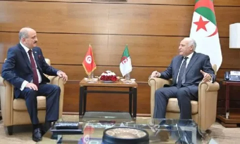 تونس والجزائر تتناولان تعزيز التعاون المشترك وإيجاد تسوية سياسية في ليبيا تونس والجزائر تتناولان تعزيز التعاون المشترك وإيجاد تسوية سياسية في ليبيا