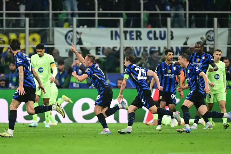 ثنائي برشلونة وسيطرة إنتر وباريس.. التشكيلة المثالية لنصف نهائي دوري أبطال أوروبا ثنائي برشلونة وسيطرة إنتر وباريس.. التشكيلة المثالية لنصف نهائي دوري أبطال أوروبا