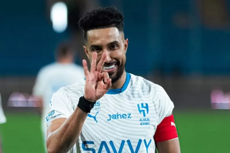 ثنائية البركاوي وهاتريك الدوسري.. الهلال يهزم الرائد في مواجهة الـ8 أهداف بالدوري السعودي ثنائية البركاوي وهاتريك الدوسري.. الهلال يهزم الرائد في مواجهة الـ8 أهداف بالدوري السعودي