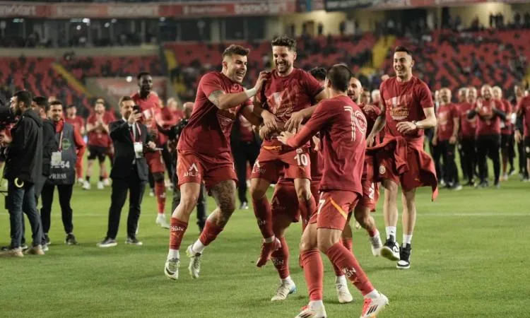 جالطة سراي يُحقق لقب كأس تركيا جالطة سراي يُحقق لقب كأس تركيا