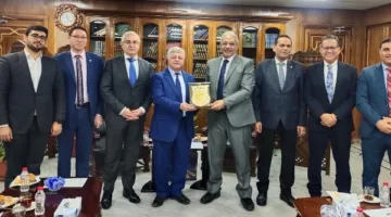 جامعة الأزهر تبحث سبل التعاون العلمي مع سفير أذربيجان