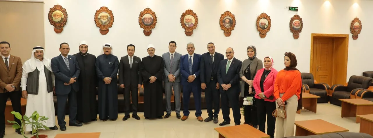 جامعة الأزهر تنظم الملتقى الوطني لتعزيز الكوادر الشبابية بالمحافظات جامعة الأزهر تنظم الملتقى الوطني لتعزيز الكوادر الشبابية بالمحافظات