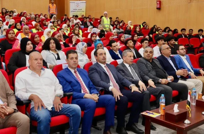 جامعة الغردقة وصندوق مكافحة الإدمان يطلقان مبادرة وقائية للتصدي لمشكلة المخدرات بين الطلاب. جامعة الغردقة وصندوق مكافحة الإدمان يطلقان مبادرة وقائية للتصدي لمشكلة المخدرات بين الطلاب.