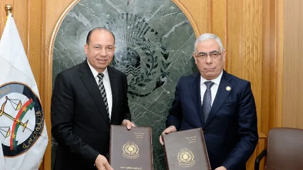 جامعة المنصورة تمنح الدكتوراه الفخرية للنائب العام جامعة المنصورة تمنح الدكتوراه الفخرية للنائب العام