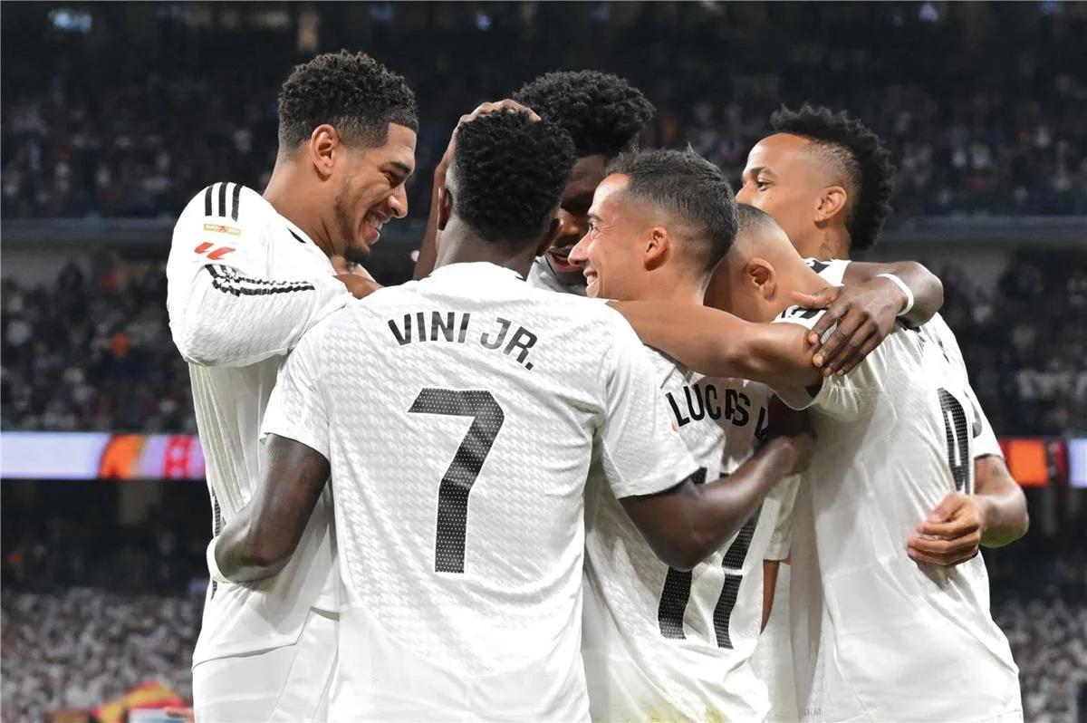 جدول مباريات اليوم الأربعاء 14 مايو 2025 والقنوات الناقلة: ريال مدريد يواجه ريال مايوركا ونهائي كأس إيطاليا جدول مباريات اليوم الأربعاء 14 مايو 2025 والقنوات الناقلة: ريال مدريد يواجه ريال مايوركا ونهائي كأس إيطاليا
