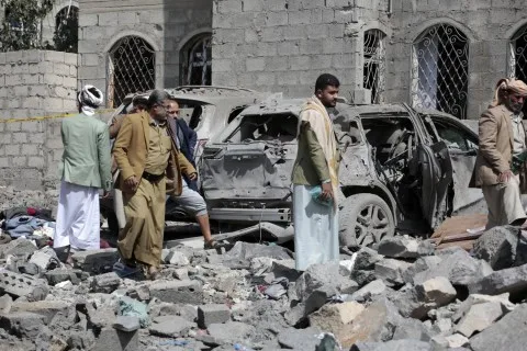 جماعة “أنصار الله” تكشف حصيلة الغارات الأمريكية على اليمن منذ مارس الماضي: 1712 غارة وخسائر فادحة لواشنطن جماعة “أنصار الله” تكشف حصيلة الغارات الأمريكية على اليمن منذ مارس الماضي: 1712 غارة وخسائر فادحة لواشنطن