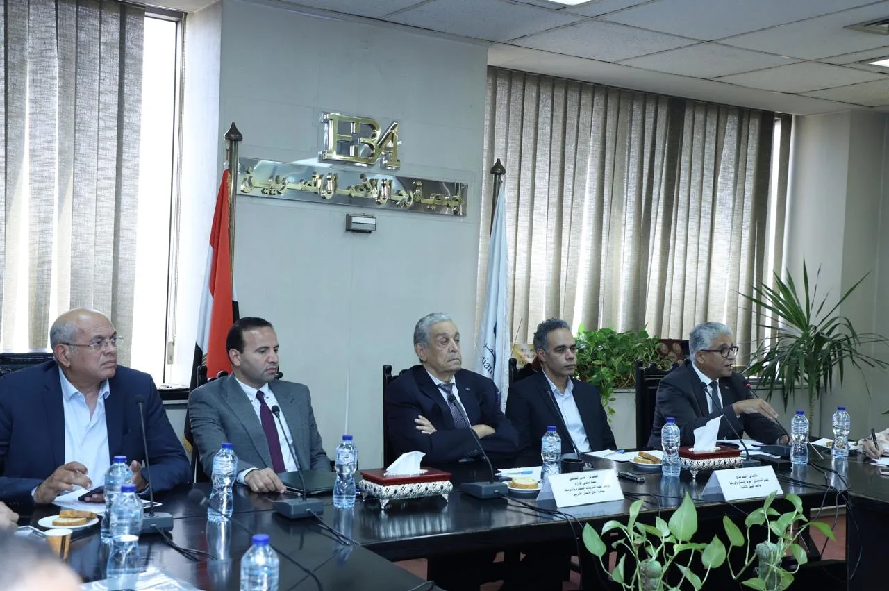 جمعية رجال الأعمال تستحضر تجربة مجموعة العربي كنموذج لتشجيع الصناعة الوطنية والمشروعات الصغيرة جمعية رجال الأعمال تستحضر تجربة مجموعة العربي كنموذج لتشجيع الصناعة الوطنية والمشروعات الصغيرة