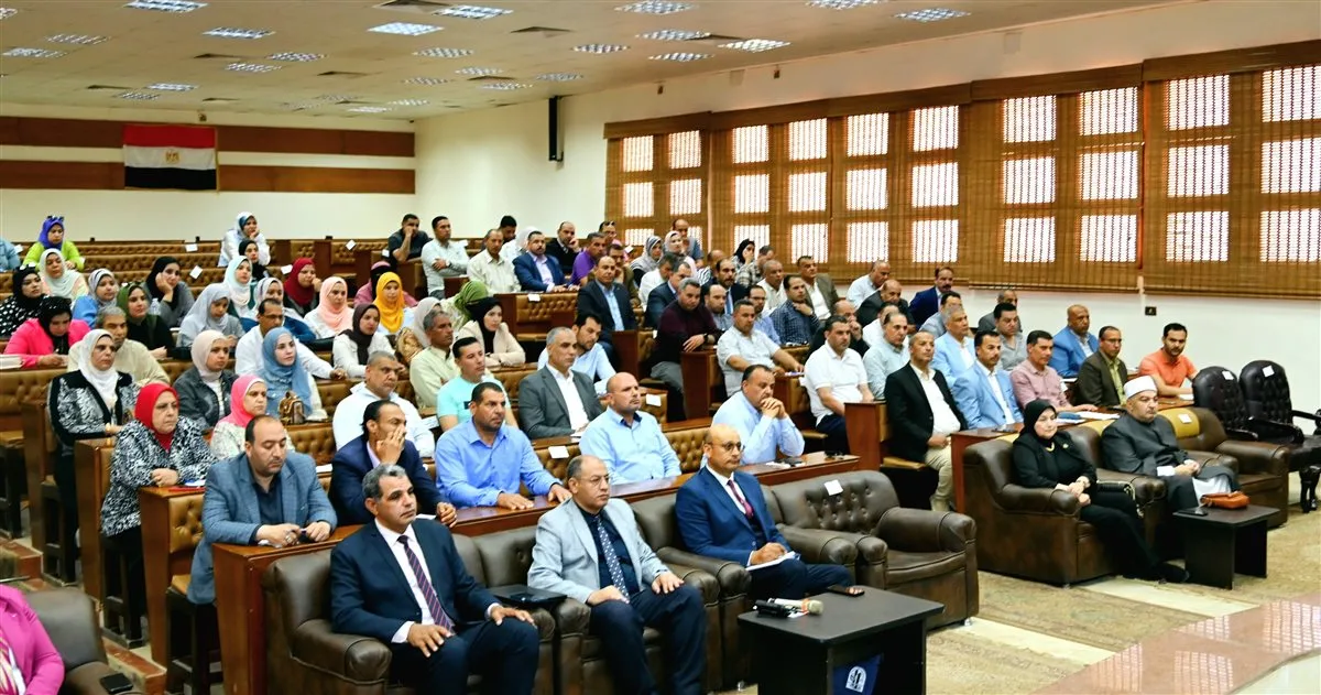جهود مكثفة لزيادة معدلات توريد القمح بالبحيرة جهود مكثفة لزيادة معدلات توريد القمح بالبحيرة