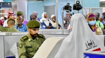جوازات مطار المدينة تستقبل رحلات حجاج غانا الأولى.