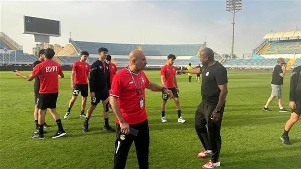 جولة للاعبى منتخب الشباب في ملعب السويس قبل لقاء غانا جولة للاعبى منتخب الشباب في ملعب السويس قبل لقاء غانا