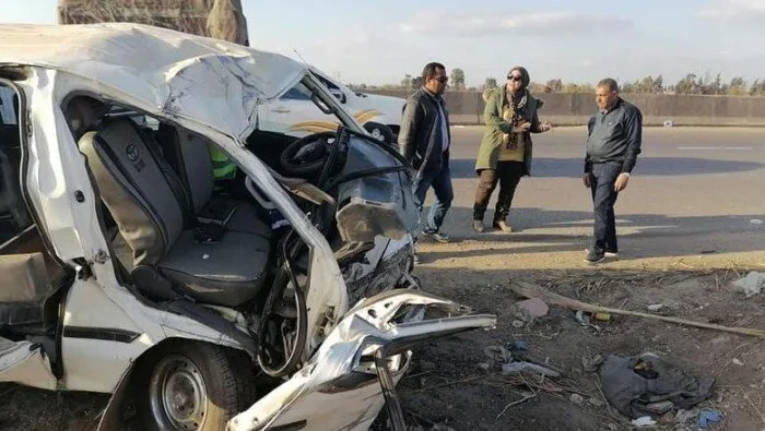حادث انقلاب سيارة على طريق «الفرافرة – ديروط» يودي بحياة شخص ويصيب 23 آخرين حادث انقلاب سيارة على طريق «الفرافرة – ديروط» يودي بحياة شخص ويصيب 23 آخرين
