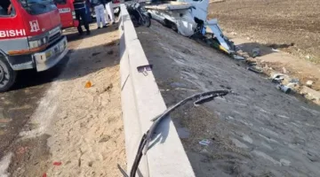 حادثة انقلاب شاحنة ثقيلة على الطريق الإقليمي بالمنوفية نتيجة تصادم مع سيارة سوزوكي