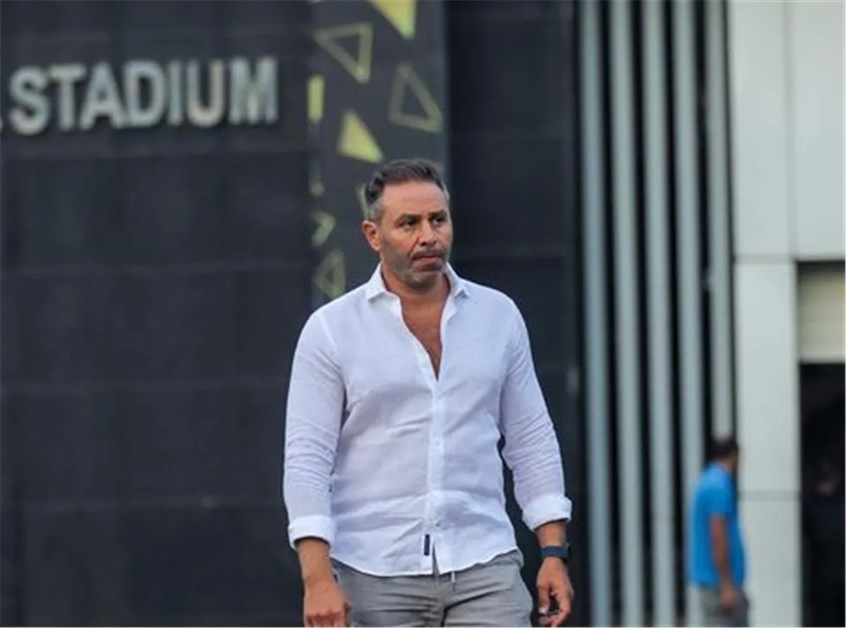 حازم إمام يدافع عن ميدو ويصرح: نريد تطبيق تجربة برشلونة في الزمالك حازم إمام يدافع عن ميدو ويصرح: نريد تطبيق تجربة برشلونة في الزمالك