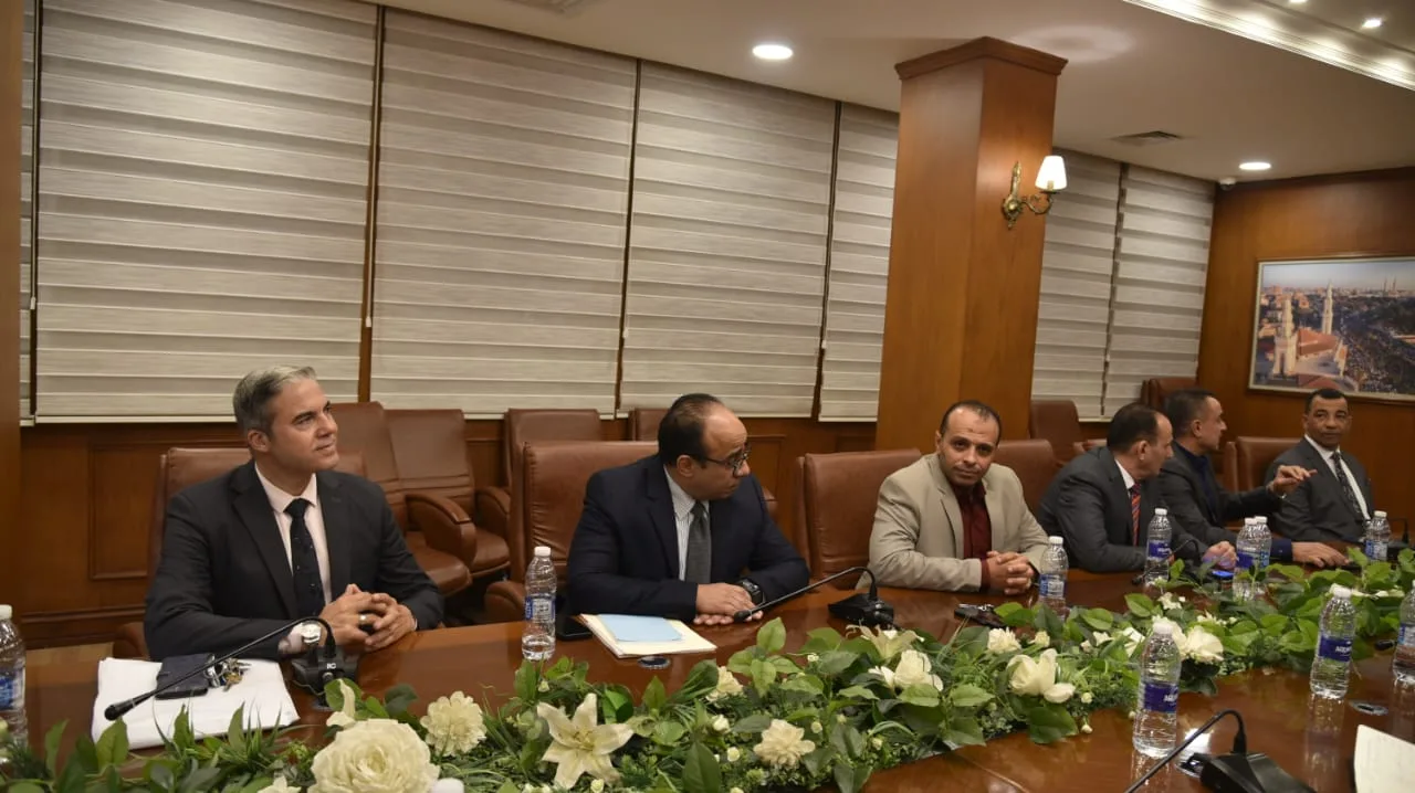 حبشي يناقش آليات النهوض بالقطاع الصناعي بجنوب بورسعيد حبشي يناقش آليات النهوض بالقطاع الصناعي بجنوب بورسعيد