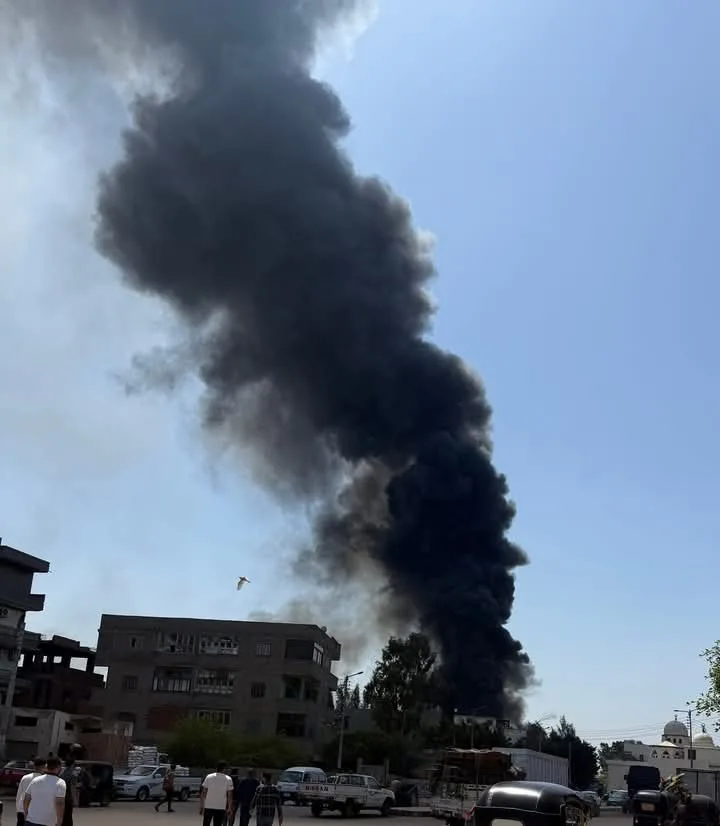 حريق في شونة قطع غيار سيارات على طريق أجا ـ القاهرة.. والحماية المدنية تحاول السيطرة عليه حريق في شونة قطع غيار سيارات على طريق أجا ـ القاهرة.. والحماية المدنية تحاول السيطرة عليه