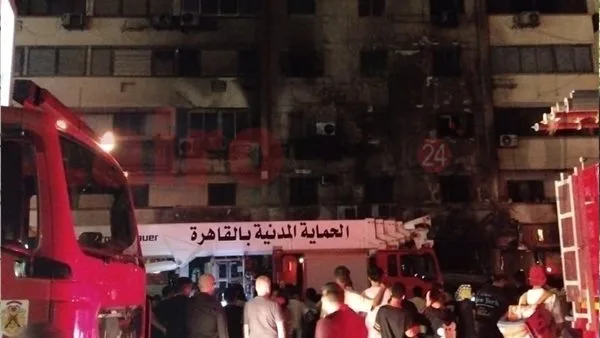 حريق يلتهم مطعم سيتي كريب بشارع عثمان بن عفان بمصر الجديدة.. والحماية المدنية تدفع بـ 5 سيارات حريق يلتهم مطعم سيتي كريب بشارع عثمان بن عفان بمصر الجديدة.. والحماية المدنية تدفع بـ 5 سيارات