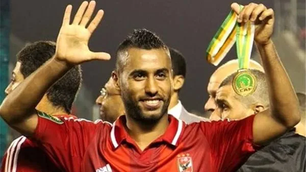 حسام عاشور يتعرض لوعكة صحية وينقل إلى المستشفى حسام عاشور يتعرض لوعكة صحية وينقل إلى المستشفى