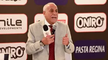 حسين لبيب، رئيس نادي الزمالك، يسافر إلى فرنسا بعد تعرضه لوعكة صحية مفاجئة