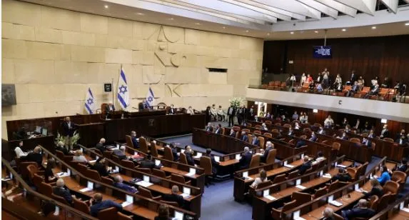 تقارير: إسرائيل نبّهت الدول الأوروبية بشأن ضم الضفة الغربية إذا اعترفوا بدولة فلسطين.
