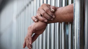حكم بالحبس بتهمة التزوير.. رئيس مدينة يستعد لتنفيذ قرار استبعاده بالمنوفية