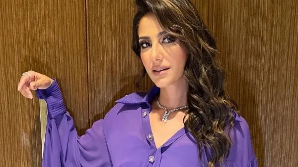 حنان مطاوع تتألق في أحدث ظهور بفستان موف أنيق على إنستجرام حنان مطاوع تتألق في أحدث ظهور بفستان موف أنيق على إنستجرام