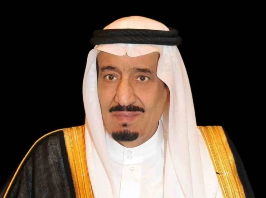 خادم الحرمين الشريفين يتسلم رسالة رسمية من رئيس روسيا تتعلق بالعلاقات الثنائية. خادم الحرمين الشريفين يتسلم رسالة رسمية من رئيس روسيا تتعلق بالعلاقات الثنائية.