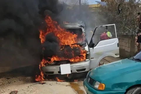 خرق جديد لاتفاق وقف إطلاق النار.. شهيد و 3 إصابات بغارة إسرائيلية استهدفت سيارة في بلدة “كفررمان” جنوبي لبنان خرق جديد لاتفاق وقف إطلاق النار.. شهيد و 3 إصابات بغارة إسرائيلية استهدفت سيارة في بلدة “كفررمان” جنوبي لبنان