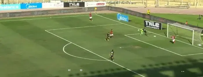 خطأ كارثي.. ناصر منسي يسجل الهدف الأول للزمالك في سيراميكا كليوباترا «فيديو» خطأ كارثي.. ناصر منسي يسجل الهدف الأول للزمالك في سيراميكا كليوباترا «فيديو»
