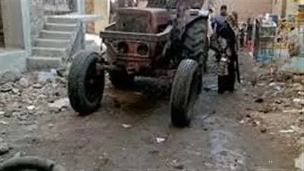 خلال اللهو.. مصرع صغير أسفل عجلات جرار زراعي في سوهاج خلال اللهو.. مصرع صغير أسفل عجلات جرار زراعي في سوهاج