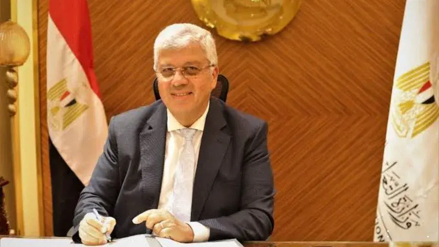 د.أيمن عاشور: الجامعات المتخصصة تعزز التكامل مع الصناعة وتواكب تحديات العصر د.أيمن عاشور: الجامعات المتخصصة تعزز التكامل مع الصناعة وتواكب تحديات العصر