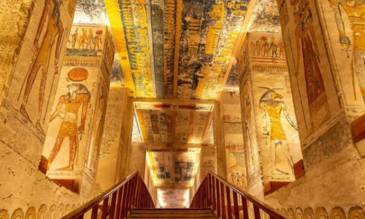 دراسة أثرية: "مصر القديمة" أول من اعترف بحقوق العمال دراسة أثرية: "مصر القديمة" أول من اعترف بحقوق العمال